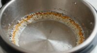 rice cooker crust buildup