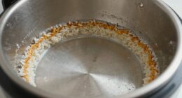 rice cooker crust buildup