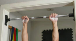 Very difficult and extremely cool: how to start doing pull-ups